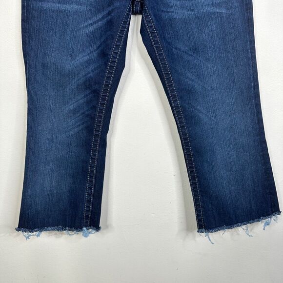 Miss Me Women’s Size 30 Cropped Frayed Bootcut Jeans JP5489B2 Bling Flap Pocket - Picture 3 of 13